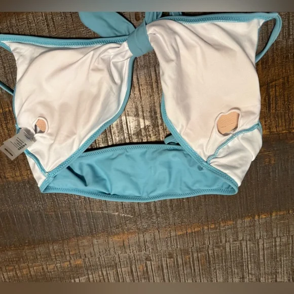 🎀Womens Bikini Top Bathing Suit Light Blue Color Adjustable Straps Size XL - Picture 5 of 5